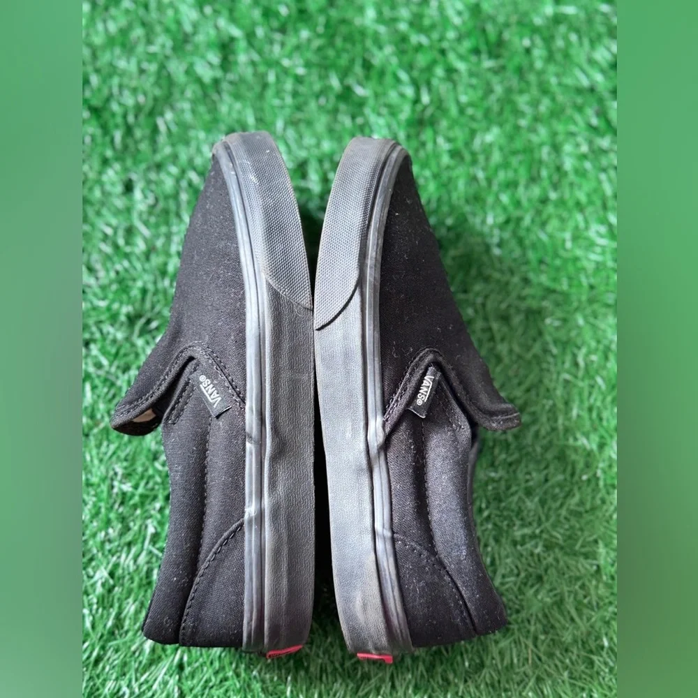 Vans Kids Black Slip-On Shoes Size‎ 3